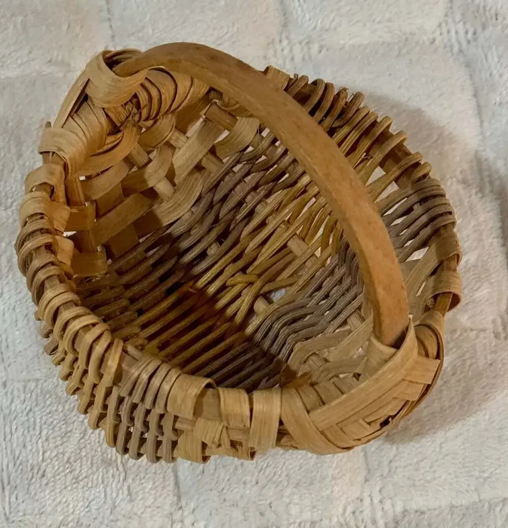 Vintage Handwoven Oak Splint Egg Gathering Melon Basket Signed EJC '91
